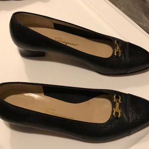 Salvatore Ferragamo Shoes - Women’s black Salvatore Ferragamo pumps Salvatore Ferragamo Shoes - Women’s black Salvatore Ferragamo pumps
